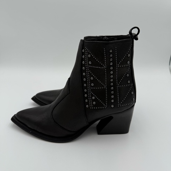 Emanuele Crasto Leather‎ Studded Pointed Toe Heeled Booties Ankle Boots 7.5 NWT - Picture 6 of 11